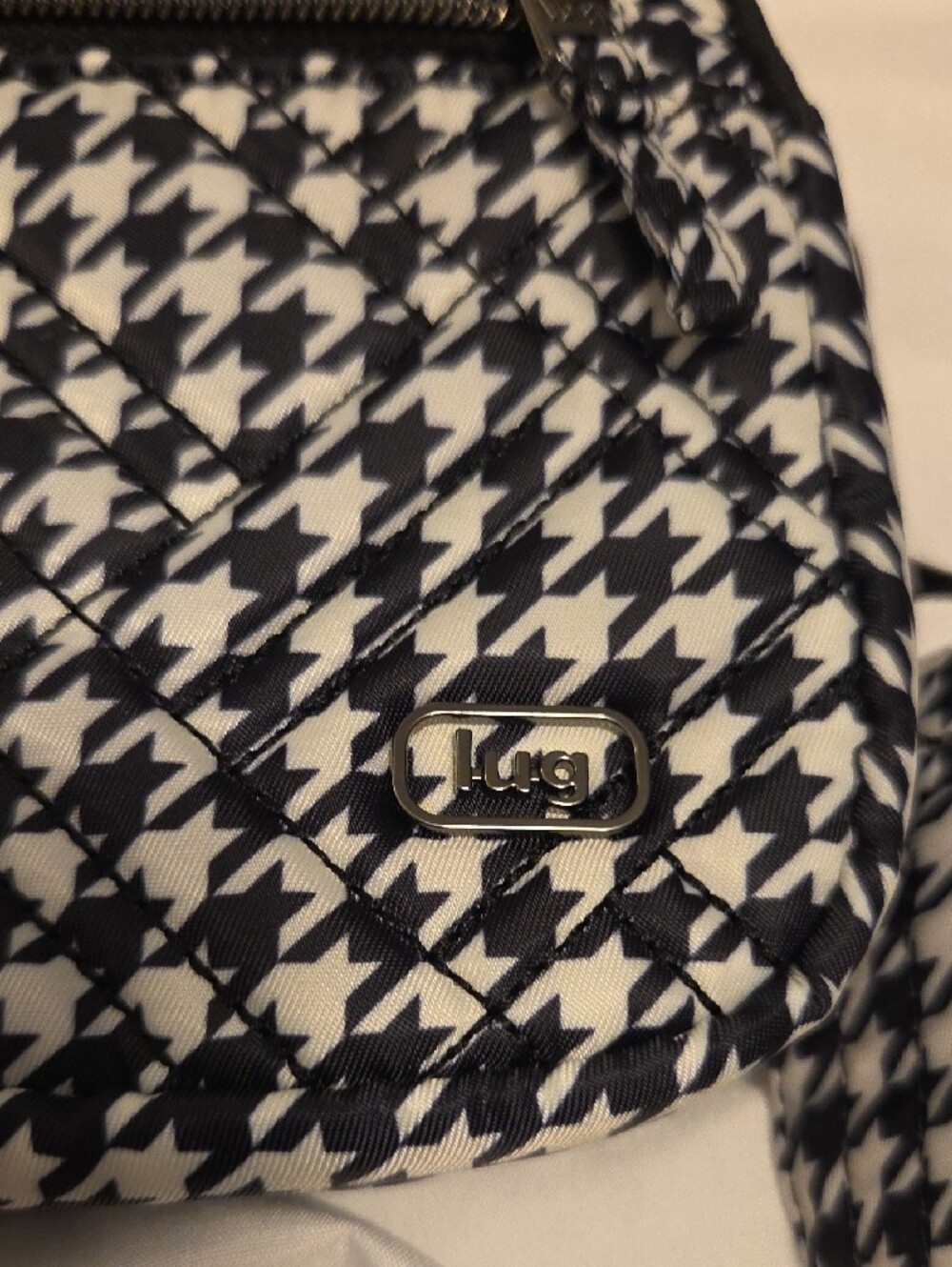 Lug Black and White Houndstooth Crossbody Super Coupe with Adjustable Strap - Picture 2 of 7